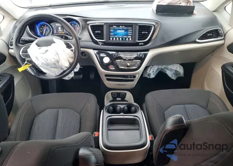 2020 Chrysler Pacifica Touring z USA, uszkodzony, nr VIN 2C4RC1FG2LR245384